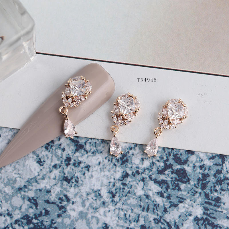 Nail Art Lotso - 10pcs/lot TN4945 Crystal Zircon Flower Drop
